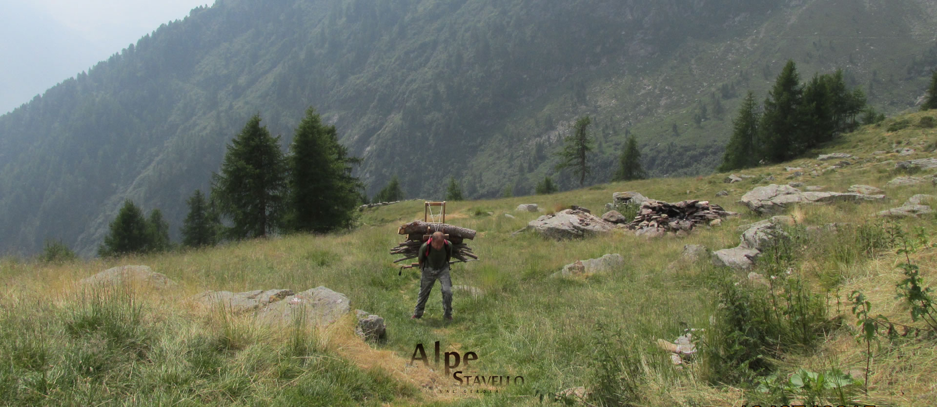 Lavori agricoli in Alpe - Alpe Stavello