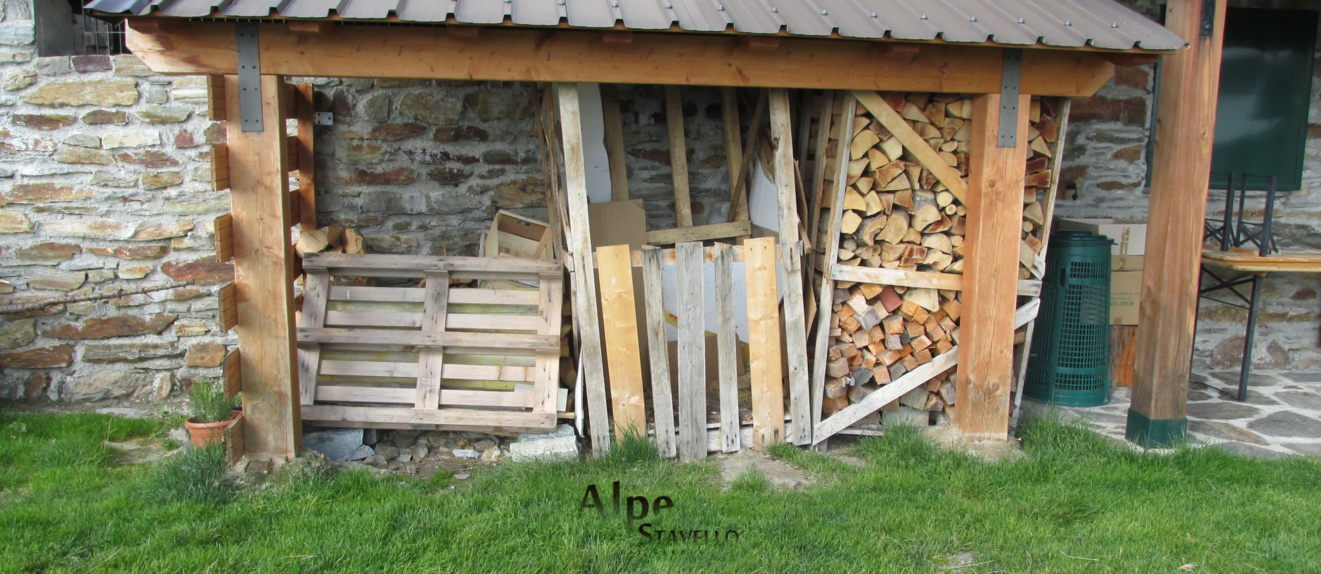 Lavori agricoli in Alpe - Alpe Stavello