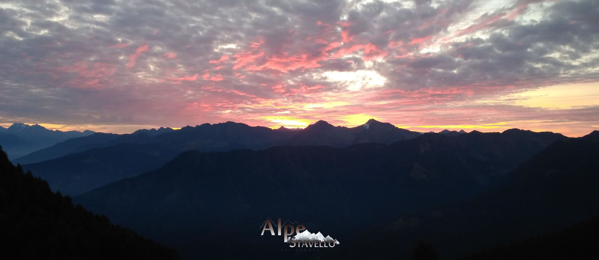L'alpeggio e il territorio Alpe Stavello - Azienda agricola Alpe Stavello - Rifugio Valgerola