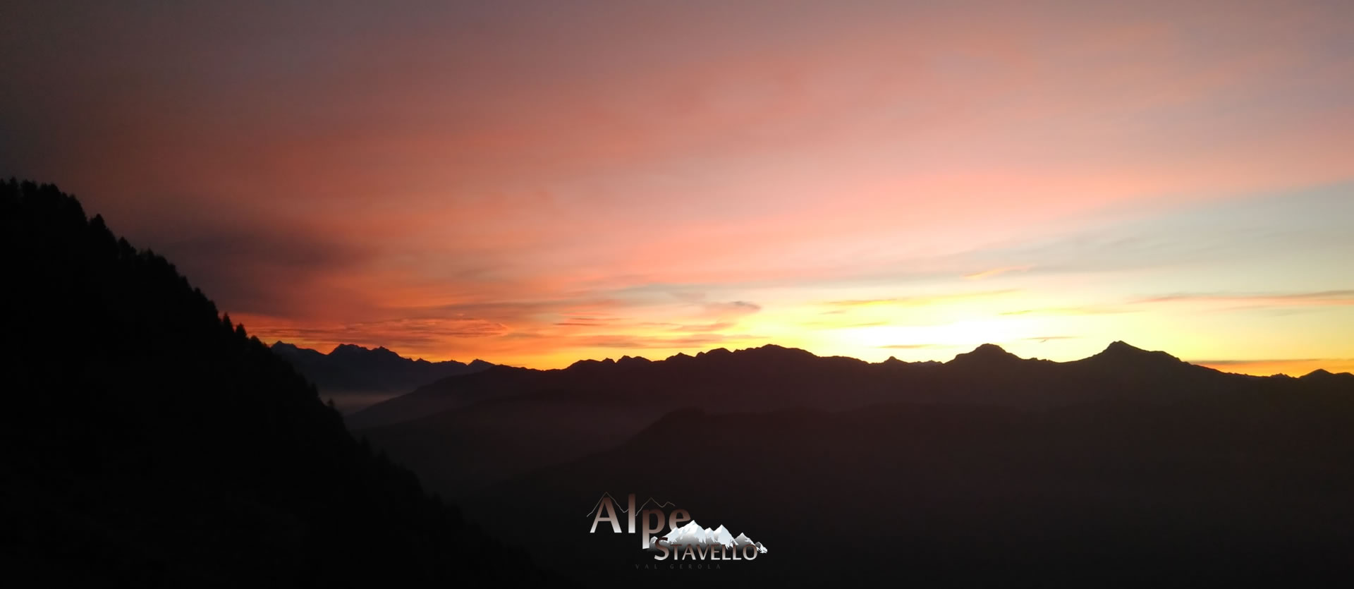 L'alpeggio e il territorio Alpe Stavello - Azienda agricola Alpe Stavello - Rifugio Valgerola