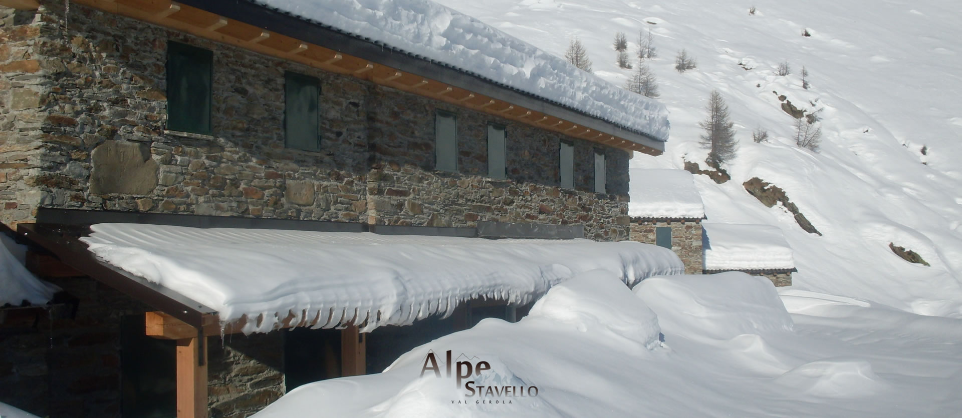 L'alpeggio e il territorio Alpe Stavello - Azienda agricola Alpe Stavello - Rifugio Valgerola