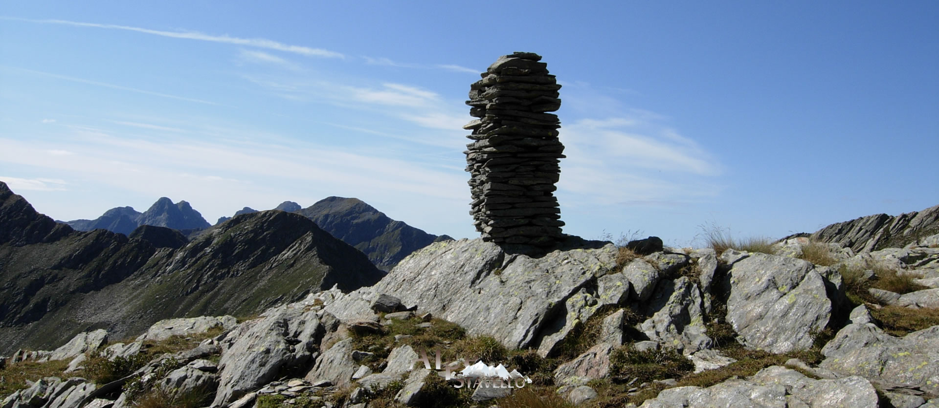 L'alpeggio e il territorio Alpe Stavello - Azienda agricola Alpe Stavello - Rifugio Valgerola